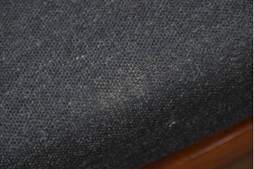 中古　希少な廃番品!　カリモク家具(karimoku)　最上位シリーズ「ビベンテ」　花梨(カリン)材　なめらかな曲線を描くフレームが魅力のダイニングチェア2脚セット　(R-087332)