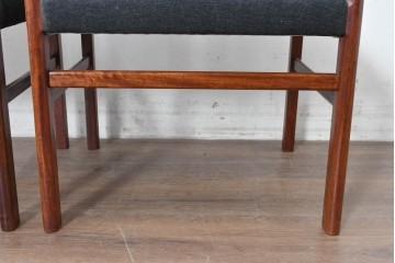 中古　希少な廃番品!　カリモク家具(karimoku)　最上位シリーズ「ビベンテ」　花梨(カリン)材　なめらかな曲線を描くフレームが魅力のダイニングチェア2脚セット　(R-087332)