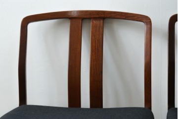 中古　希少な廃番品!　カリモク家具(karimoku)　最上位シリーズ「ビベンテ」　花梨(カリン)材　なめらかな曲線を描くフレームが魅力のダイニングチェア2脚セット　(R-087332)