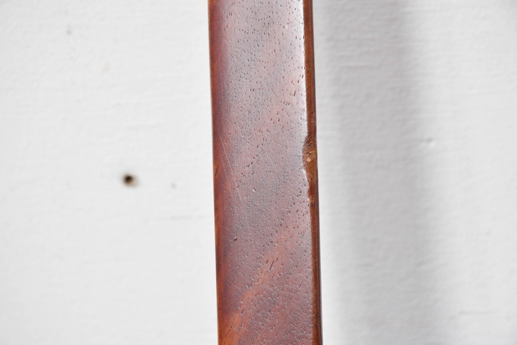 中古　希少な廃番品!　カリモク家具(karimoku)　最上位シリーズ「ビベンテ」　花梨(カリン)材　なめらかな曲線を描くフレームが魅力のアームチェア2脚セット　(R-087334)