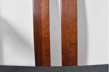 中古　希少な廃番品!　カリモク家具(karimoku)　最上位シリーズ「ビベンテ」　花梨(カリン)材　なめらかな曲線を描くフレームが魅力のアームチェア2脚セット　(R-087334)