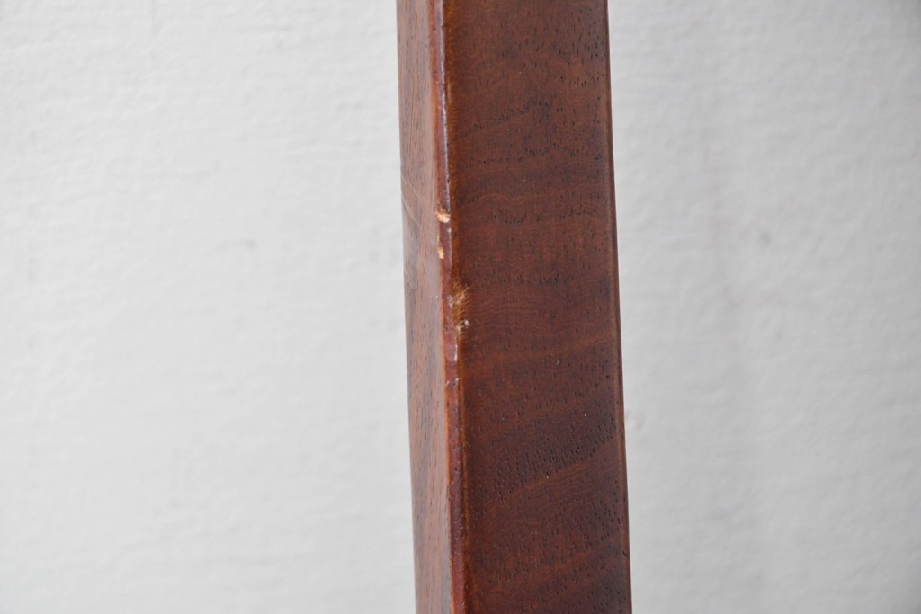 中古　希少な廃番品!　カリモク家具(karimoku)　最上位シリーズ「ビベンテ」　花梨(カリン)材　なめらかな曲線を描くフレームが魅力のアームチェア2脚セット　(R-087334)