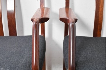 中古　希少な廃番品!　カリモク家具(karimoku)　最上位シリーズ「ビベンテ」　花梨(カリン)材　なめらかな曲線を描くフレームが魅力のアームチェア2脚セット　(R-087334)