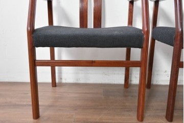 中古　希少な廃番品!　カリモク家具(karimoku)　最上位シリーズ「ビベンテ」　花梨(カリン)材　なめらかな曲線を描くフレームが魅力のアームチェア2脚セット　(R-087334)