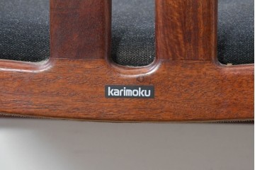 中古　希少な廃番品!　カリモク家具(karimoku)　最上位シリーズ「ビベンテ」　花梨(カリン)材　なめらかな曲線を描くフレームが魅力のアームチェア2脚セット　(R-087334)