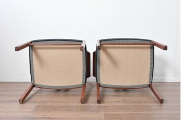 中古　希少な廃番品!　カリモク家具(karimoku)　最上位シリーズ「ビベンテ」　花梨(カリン)材　なめらかな曲線を描くフレームが魅力のアームチェア2脚セット　(R-087334)