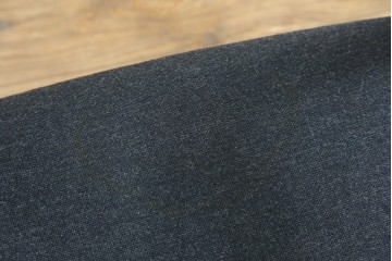 中古　希少な廃番品!　カリモク家具(karimoku)　最上位シリーズ「ビベンテ」　花梨(カリン)材　なめらかな曲線を描くフレームが魅力のアームチェア2脚セット　(R-087334)