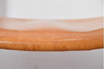 デンマークヴィンテージ　CARL HANSEN & SON(カール・ハンセン&サン)　Hans J. Wegner(ハンス・J・ウェグナー)デザイン　オーク材×チーク材×本革　CH30チェア　(R-087335)