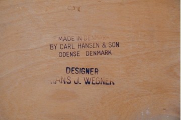 デンマークヴィンテージ　CARL HANSEN & SON(カール・ハンセン&サン)　Hans J. Wegner(ハンス・J・ウェグナー)デザイン　オーク材×チーク材×本革　CH30チェア　(R-087335)