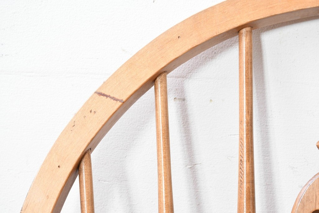 中古　アメリカ　ETHAN ALLEN(イーセンアーレン)　ホイールバックウィンザーチェア2脚セット　(R-087336)