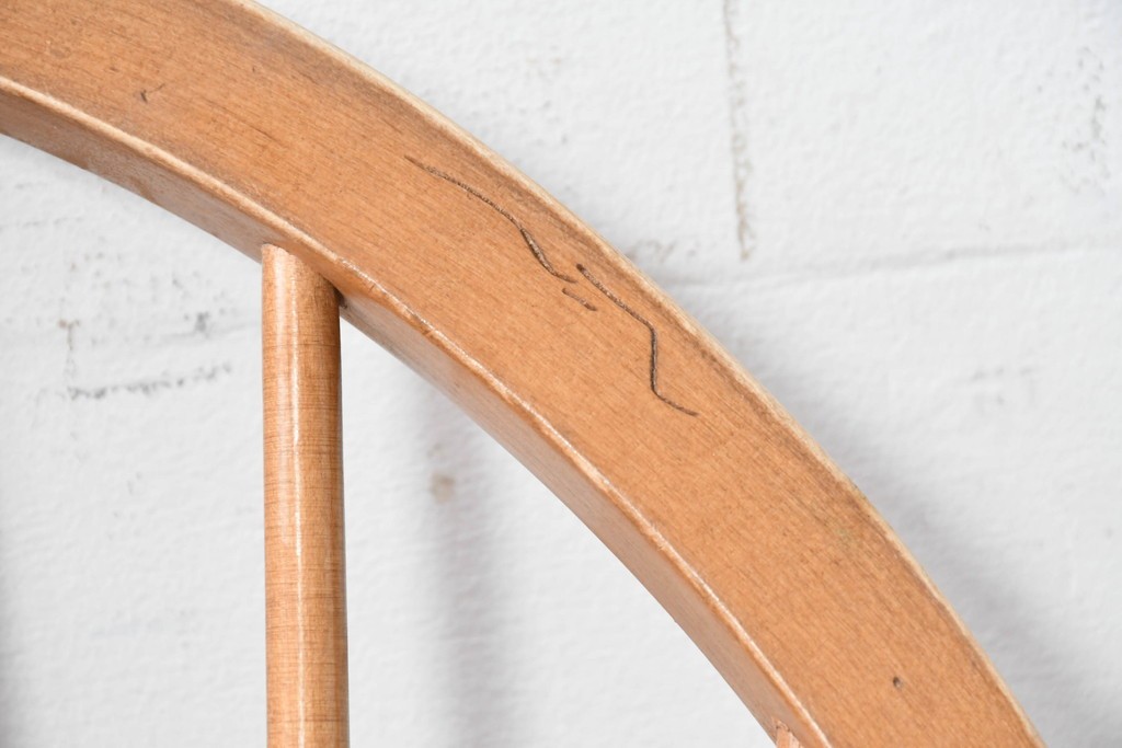 中古　アメリカ　ETHAN ALLEN(イーセンアーレン)　ホイールバックウィンザーチェア2脚セット　(R-087336)