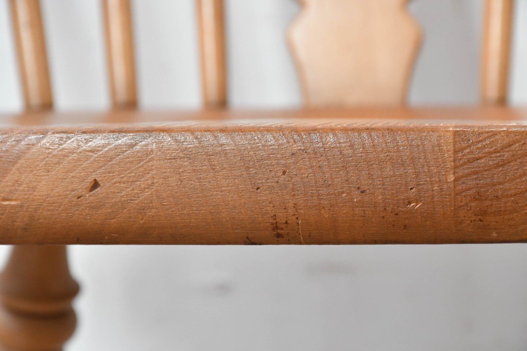 中古　アメリカ　ETHAN ALLEN(イーセンアーレン)　ホイールバックウィンザーチェア2脚セット　(R-087336)