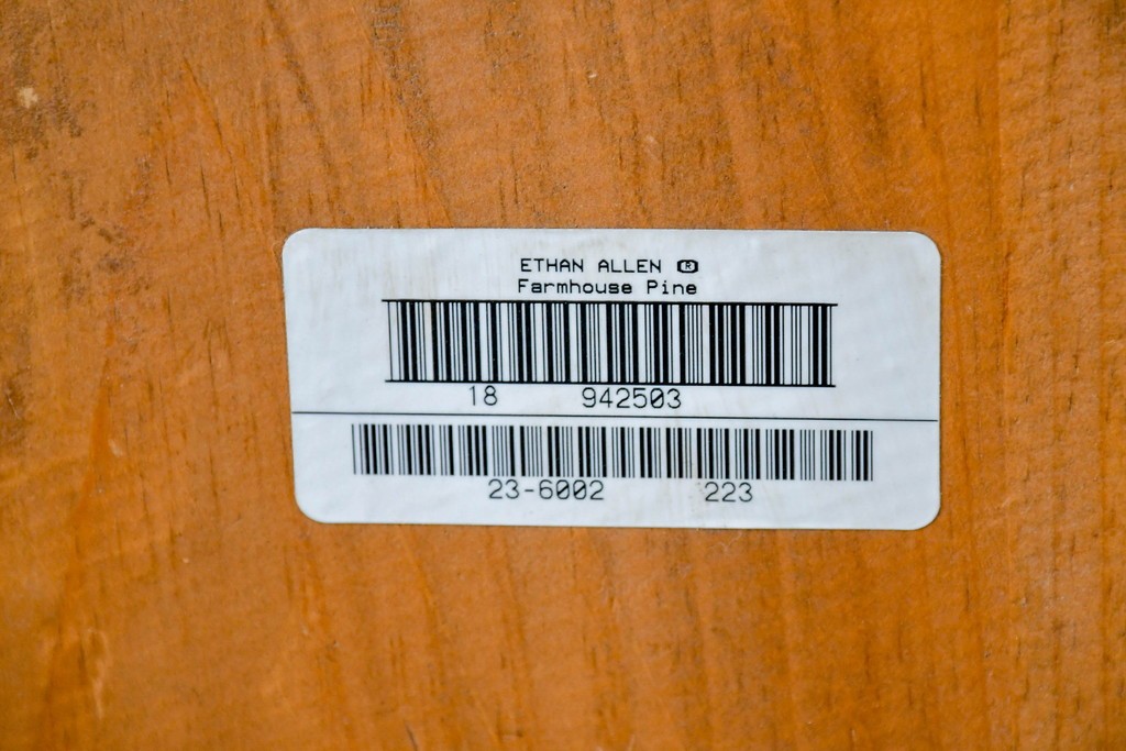 中古　アメリカ　ETHAN ALLEN(イーセンアーレン)　ホイールバックウィンザーチェア2脚セット　(R-087336)