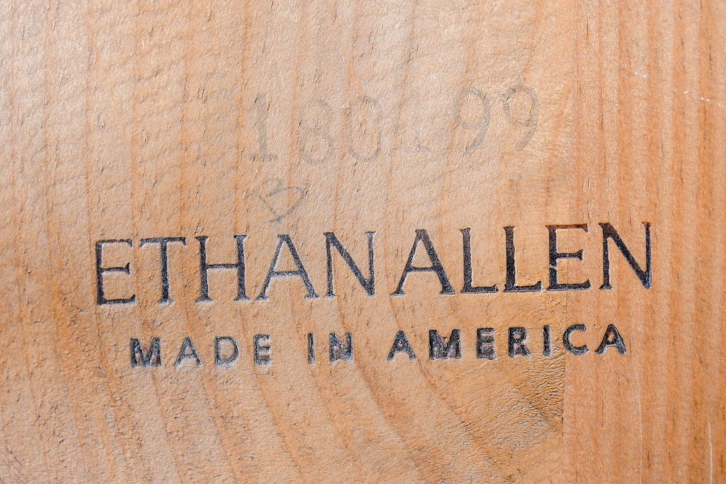 中古　アメリカ　ETHAN ALLEN(イーセンアーレン)　ホイールバックウィンザーチェア2脚セット　(R-087336)