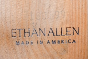 中古　アメリカ　ETHAN ALLEN(イーセンアーレン)　ホイールバックウィンザーチェア2脚セット　(R-087336)
