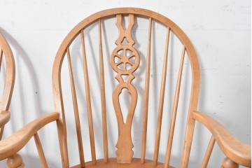 中古　アメリカ　ETHAN ALLEN(イーセンアーレン)　ホイールバックアーム付きウィンザーチェア2脚セット　(R-087337)