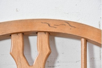 中古　アメリカ　ETHAN ALLEN(イーセンアーレン)　ホイールバックアーム付きウィンザーチェア2脚セット　(R-087337)