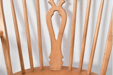 中古　アメリカ　ETHAN ALLEN(イーセンアーレン)　ホイールバックアーム付きウィンザーチェア2脚セット　(R-087337)