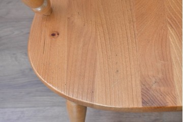 中古　アメリカ　ETHAN ALLEN(イーセンアーレン)　ホイールバックアーム付きウィンザーチェア2脚セット　(R-087337)