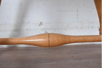 中古　アメリカ　ETHAN ALLEN(イーセンアーレン)　ホイールバックアーム付きウィンザーチェア2脚セット　(R-087337)