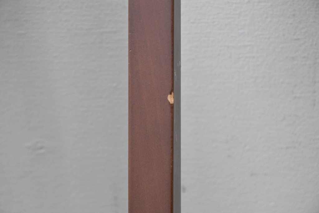 中古　カリモク家具(karimoku)　すっきりとした縦格子の背もたれが上品なダイニングチェア4脚セット　定価(4脚合計)約20万円　(R-087339)