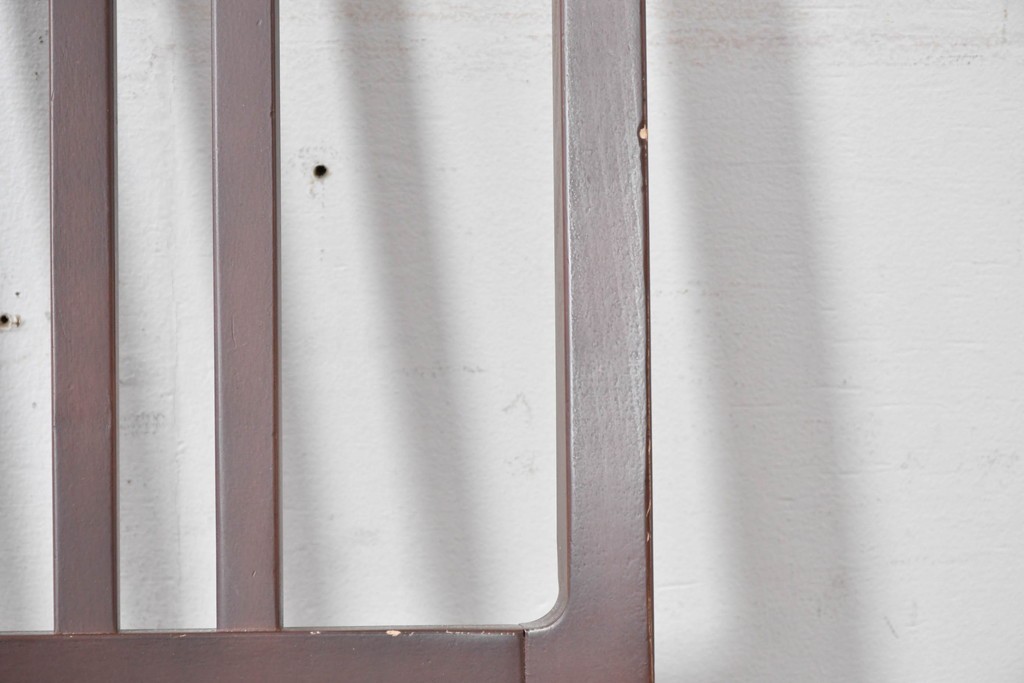 中古　カリモク家具(karimoku)　すっきりとした縦格子の背もたれが上品なダイニングチェア4脚セット　定価(4脚合計)約20万円　(R-087339)