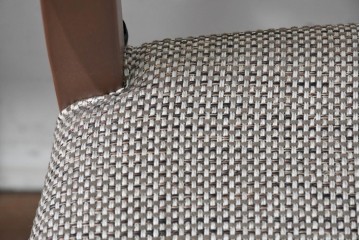 中古　カリモク家具(karimoku)　すっきりとした縦格子の背もたれが上品なダイニングチェア4脚セット　定価(4脚合計)約20万円　(R-087339)