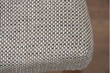 中古　カリモク家具(karimoku)　すっきりとした縦格子の背もたれが上品なダイニングチェア4脚セット　定価(4脚合計)約20万円　(R-087339)