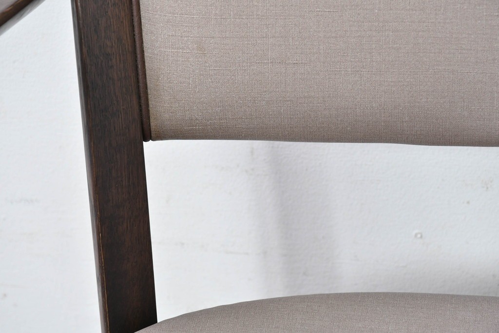 中古　カリモク家具(karimoku)　CT73シリーズ　曲木のアームが美しいアームチェア2脚セット　定価(2脚合計)約18万円　(R-087340)