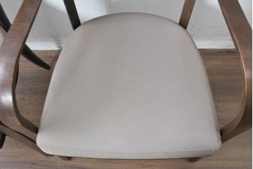 中古　カリモク家具(karimoku)　CT73シリーズ　曲木のアームが美しいアームチェア2脚セット　定価(2脚合計)約18万円　(R-087340)