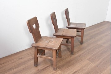 和製ヴィンテージ　楢(ナラ)材　コーヒーカップの透かし彫り入り　古いカフェのダイニングチェア3脚セット　(R-087342)