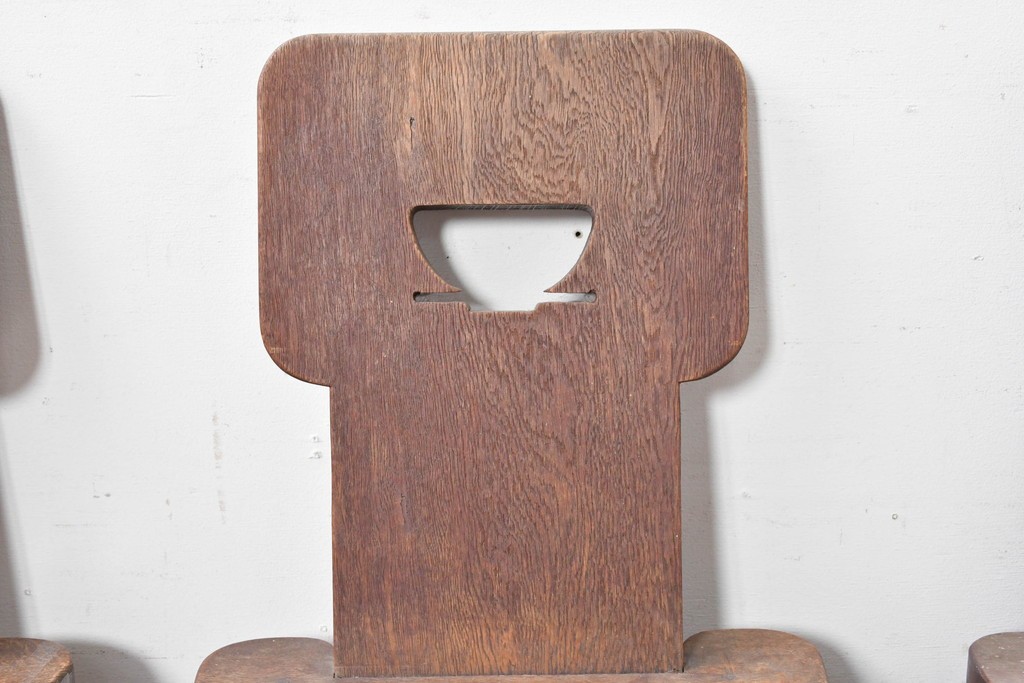 和製ヴィンテージ　楢(ナラ)材　コーヒーカップの透かし彫り入り　古いカフェのダイニングチェア3脚セット　(R-087342)