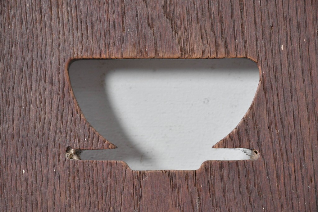 和製ヴィンテージ　楢(ナラ)材　コーヒーカップの透かし彫り入り　古いカフェのダイニングチェア3脚セット　(R-087342)