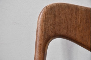 《張地の張り替え加工費込み》　スウェーデンヴィンテージ　希少モデル　Albin Johansson & Soner(アルビン・ヨハンソン&セーナー)　Storken(ストーケン)　背もたれのカーブが印象的なチーク材のダイニングチェア4脚セット　(R-087343)