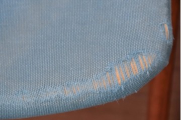 《張地の張り替え加工費込み》　スウェーデンヴィンテージ　希少モデル　Albin Johansson & Soner(アルビン・ヨハンソン&セーナー)　Storken(ストーケン)　背もたれのカーブが印象的なチーク材のダイニングチェア4脚セット　(R-087343)