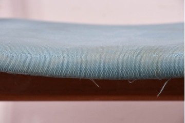 《張地の張り替え加工費込み》　スウェーデンヴィンテージ　希少モデル　Albin Johansson & Soner(アルビン・ヨハンソン&セーナー)　Storken(ストーケン)　背もたれのカーブが印象的なチーク材のダイニングチェア4脚セット　(R-087343)