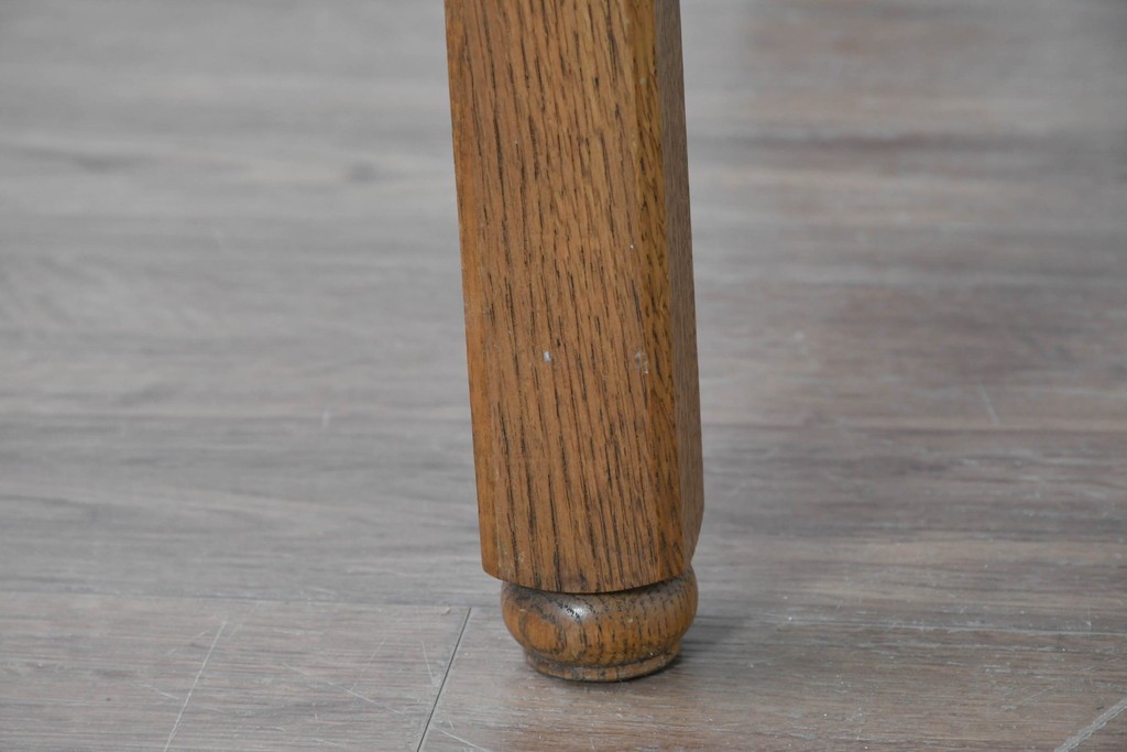 和製ヴィンテージ　楢(ナラ)材　繊細なスポーク状の背もたれと味わい深い木肌のダイニングチェア　(R-087344)