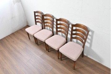 中古　美品　希少な廃番品!　飛騨産業　キツツキマーク　穂高シリーズ　曲線を活かした背もたれと挽き物脚が調和するクラシックダイニングチェア4脚セット　現行定価(4脚合計)約30万円　(R-087345)
