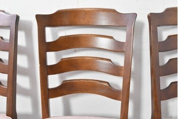 中古　美品　希少な廃番品!　飛騨産業　キツツキマーク　穂高シリーズ　曲線を活かした背もたれと挽き物脚が調和するクラシックダイニングチェア4脚セット　現行定価(4脚合計)約30万円　(R-087345)