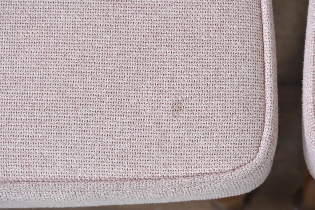 中古　美品　希少な廃番品!　飛騨産業　キツツキマーク　穂高シリーズ　曲線を活かした背もたれと挽き物脚が調和するクラシックダイニングチェア4脚セット　現行定価(4脚合計)約30万円　(R-087345)