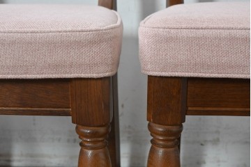 中古　美品　希少な廃番品!　飛騨産業　キツツキマーク　穂高シリーズ　曲線を活かした背もたれと挽き物脚が調和するクラシックダイニングチェア4脚セット　現行定価(4脚合計)約30万円　(R-087345)