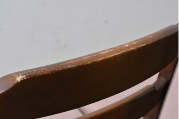 中古　美品　希少な廃番品!　飛騨産業　キツツキマーク　穂高シリーズ　曲線を活かした背もたれと挽き物脚が調和するクラシックダイニングチェア4脚セット　現行定価(4脚合計)約30万円　(R-087345)