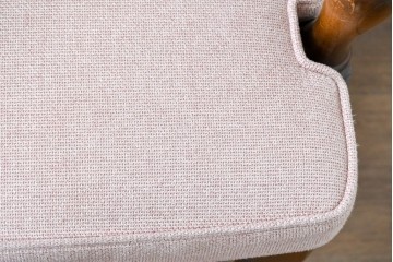 中古　美品　希少な廃番品!　飛騨産業　キツツキマーク　穂高シリーズ　曲線を活かした背もたれと挽き物脚が調和するクラシックアームチェア2脚セット　定価(2脚合計)推定約18万円　(R-087346)