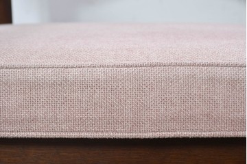 中古　美品　希少な廃番品!　飛騨産業　キツツキマーク　穂高シリーズ　曲線を活かした背もたれと挽き物脚が調和するクラシックアームチェア2脚セット　定価(2脚合計)推定約18万円　(R-087346)