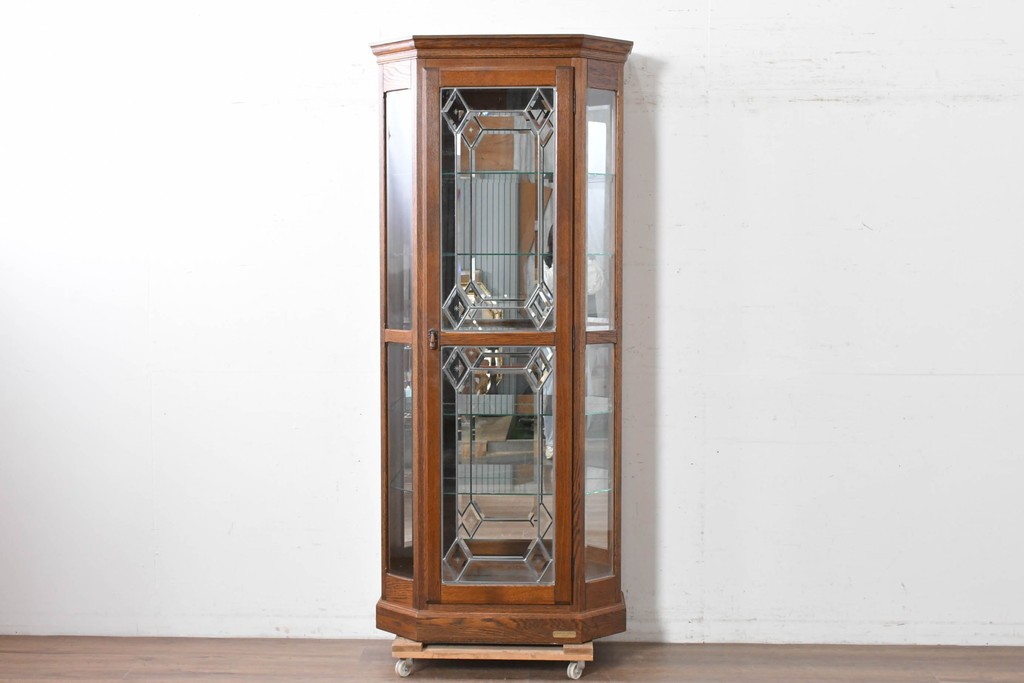 中古　美品　希少な廃番品!　COUNTRY HOUSE 2000(カントリーハウス)　Brugge(ブルージュ)　装飾ガラスが美しい背面鏡張りのキュリオケース　(R-087347)