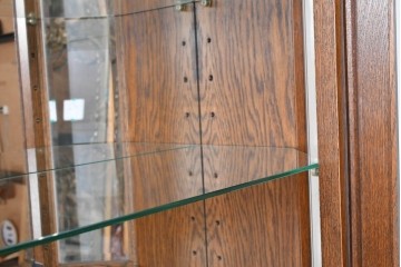 中古　美品　希少な廃番品!　COUNTRY HOUSE 2000(カントリーハウス)　Brugge(ブルージュ)　装飾ガラスが美しい背面鏡張りのキュリオケース　(R-087347)