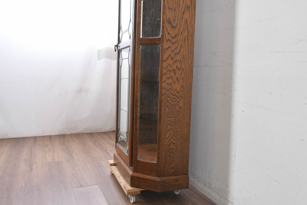 中古　美品　希少な廃番品!　COUNTRY HOUSE 2000(カントリーハウス)　Brugge(ブルージュ)　装飾ガラスが美しい背面鏡張りのキュリオケース　(R-087347)