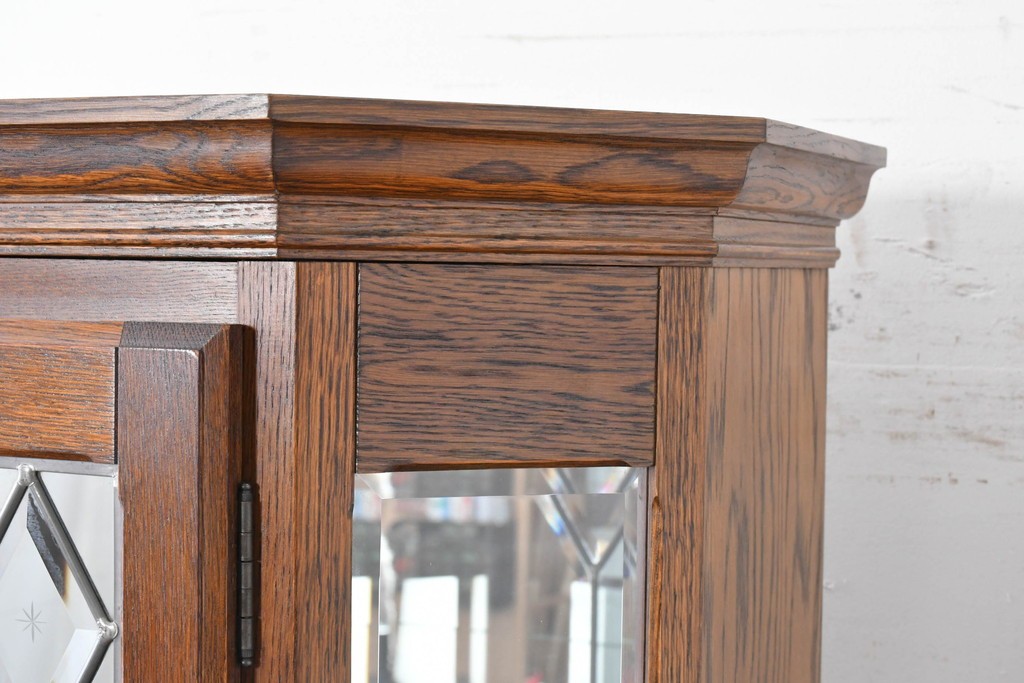 中古　美品　希少な廃番品!　COUNTRY HOUSE 2000(カントリーハウス)　Brugge(ブルージュ)　装飾ガラスが美しい背面鏡張りのキュリオケース　(R-087347)