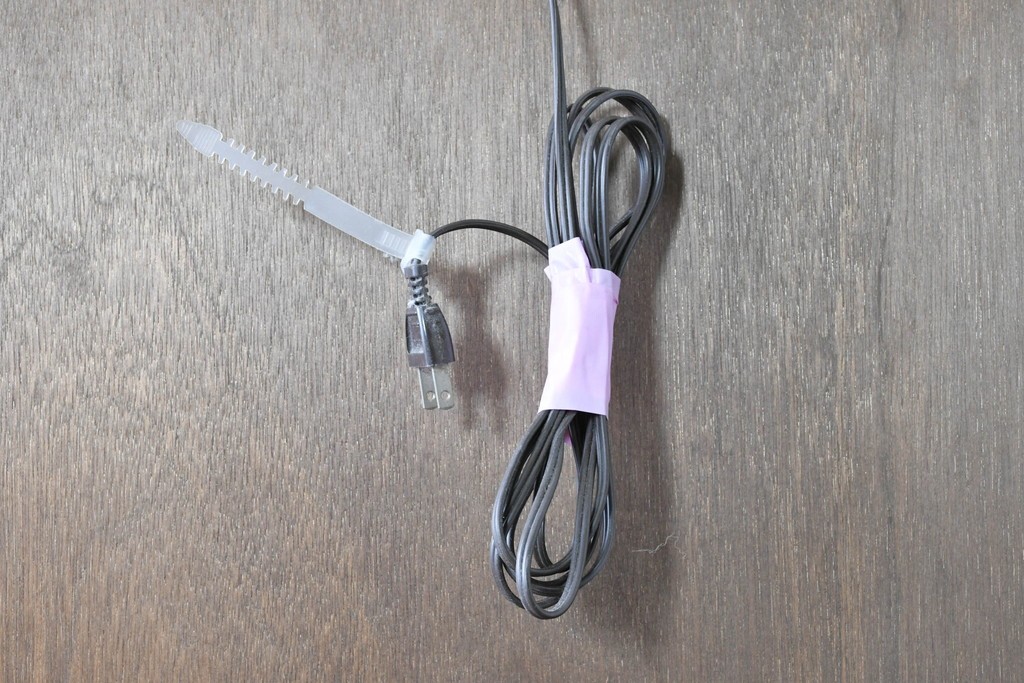 中古　美品　希少な廃番品!　COUNTRY HOUSE 2000(カントリーハウス)　Brugge(ブルージュ)　装飾ガラスが美しい背面鏡張りのキュリオケース　(R-087347)