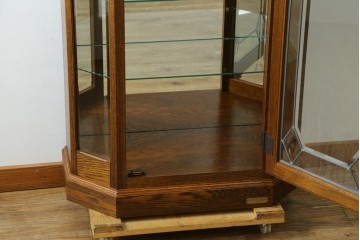 中古　美品　希少な廃番品!　COUNTRY HOUSE 2000(カントリーハウス)　Brugge(ブルージュ)　装飾ガラスが美しい背面鏡張りのキュリオケース　(R-087347)